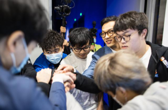 AWM绝地求生衍生周一期重磅上线